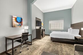 Best Western Plus New Caney Inn & Suites