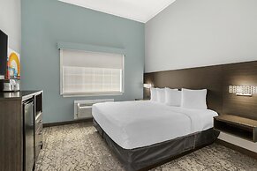Best Western Plus New Caney Inn & Suites