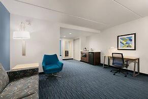 Holiday Inn Express Hotel & Suites Norfolk Airport by IHG