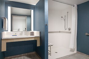 Holiday Inn Express Hotel & Suites Norfolk Airport by IHG