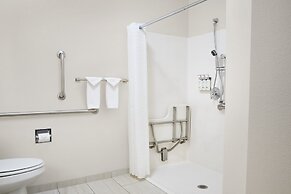 Candlewood Suites Milwaukee Airport by IHG