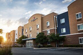 Candlewood Suites Milwaukee Airport by IHG