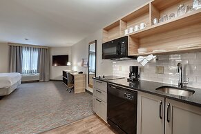 Candlewood Suites Milwaukee Airport by IHG