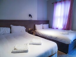 Plaza Hotel Hammersmith