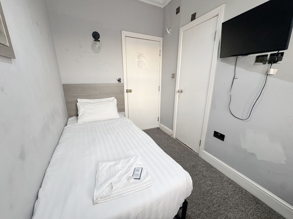 Plaza Hotel Hammersmith