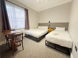 Plaza Hotel Hammersmith