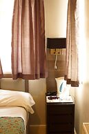 Plaza Hotel Hammersmith