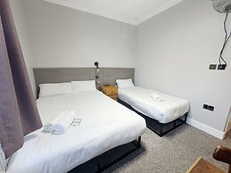 Plaza Hotel Hammersmith