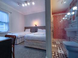 Plaza Hotel Hammersmith