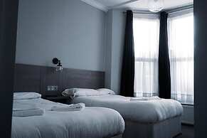 Plaza Hotel Hammersmith