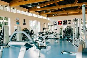 ROBINSON KYLLINI BEACH