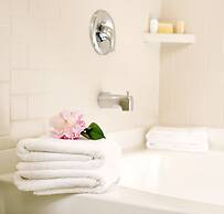 Holiday Inn Hotel & Suites Barstow by IHG