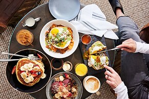 Kimpton Shorebreak Huntington Beach Resort by IHG