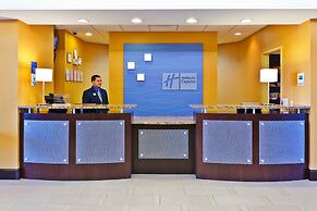 Holiday Inn Express Hotel and Suites Nashville-Opryland by IHG