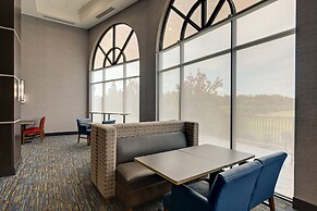 Holiday Inn Express Hotel and Suites Nashville-Opryland by IHG