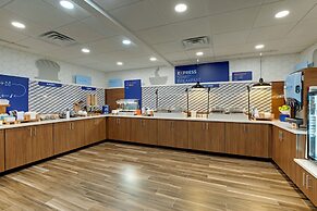 Holiday Inn Express Hotel and Suites Nashville-Opryland by IHG