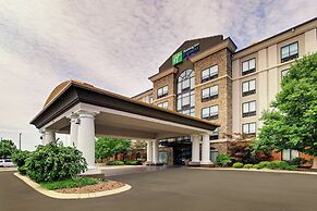 Holiday Inn Express Hotel and Suites Nashville-Opryland by IHG