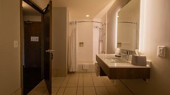 Holiday Inn Express Hotel and Suites Mankato East by IHG