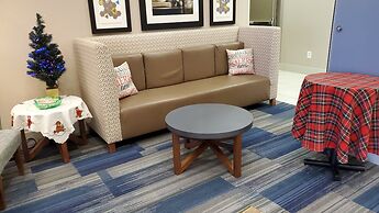 Holiday Inn Express Hotel and Suites Mankato East by IHG