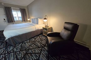 Super 8 by Wyndham Traverse City