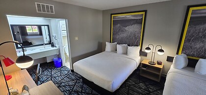 Super 8 by Wyndham Traverse City