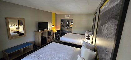 Super 8 by Wyndham Traverse City