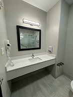 Red Roof Inn & Suites Lake Charles