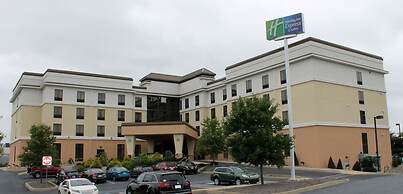 Holiday Inn Express Hotel & Suites Harrisburg West by IHG