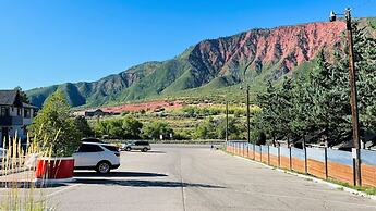 Adventure Inn - Glenwood Springs