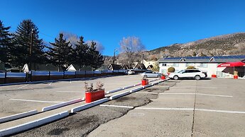 Adventure Inn - Glenwood Springs