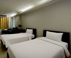 Centric Place Hotel