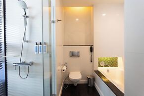 Chatrium Hotel Riverside Bangkok