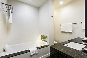 Chatrium Hotel Riverside Bangkok