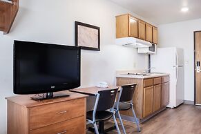 WoodSpring Suites Houston Baytown
