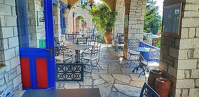 Zarkada Archontiko Hotel