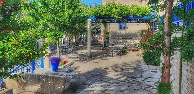 Zarkada Archontiko Hotel