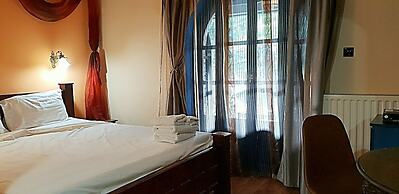 Zarkada Archontiko Hotel