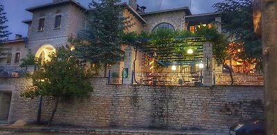 Zarkada Archontiko Hotel