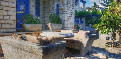 Zarkada Archontiko Hotel