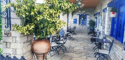 Zarkada Archontiko Hotel