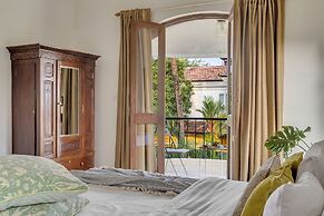 Aguada Anchorage - The Villa Resort