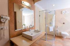 Aguada Anchorage - The Villa Resort