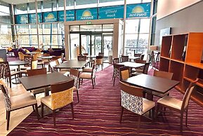 Days Inn by Wyndham Wetherby