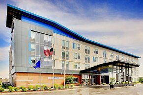 Aloft Green Bay