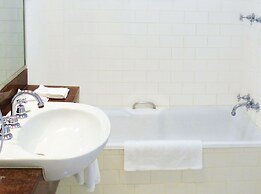 Mountain Heritage Hotel