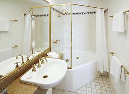 Mountain Heritage Hotel