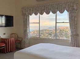 Mountain Heritage Hotel