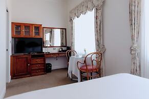 Mountain Heritage Hotel
