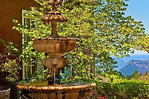 Mountain Heritage Hotel