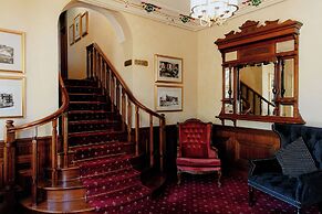 Mountain Heritage Hotel